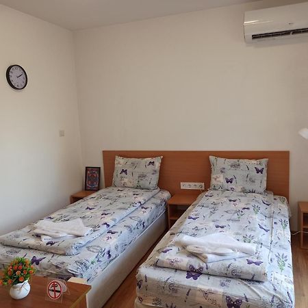 Gabrovo Relax Apartment Екстер'єр фото