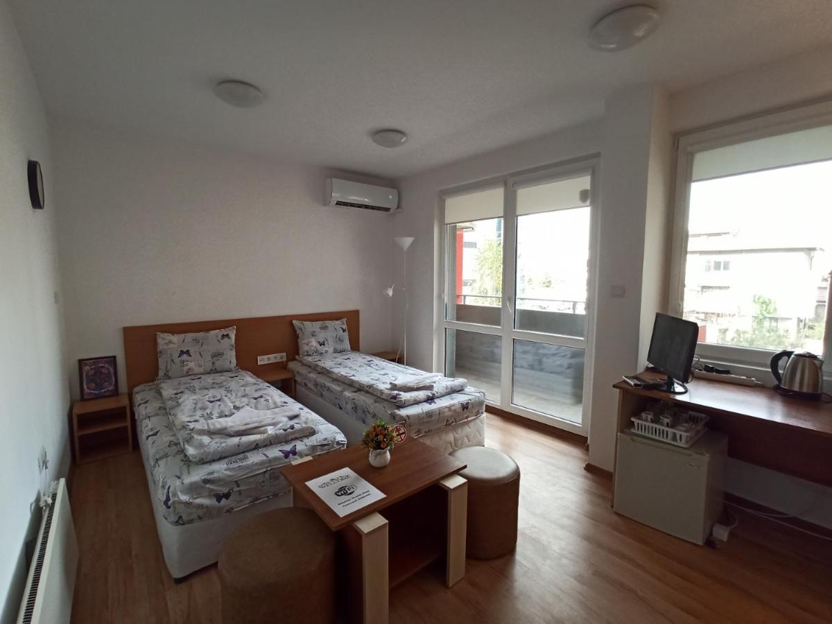 Gabrovo Relax Apartment Екстер'єр фото